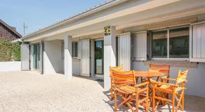 GuestReady - Charming beachside retreat - Image 5