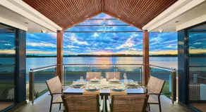 Riverside Luxury - Image 3