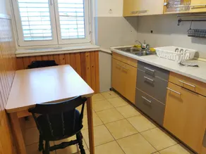 Apartment for four with free parking - Image 4