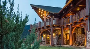 Mythica Chalet - Image 3