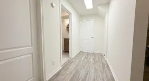 Cozy room with private bath near Don Mills Subway - Image 2
