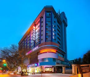 7 Days Inn Xi'an Zhonglou North Street Metro Station - Image 2