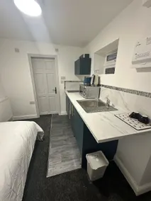 Room 6 NG3 2AZ - Image 4