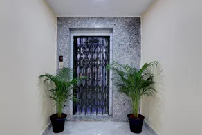 Hotel O V Guest Inn - Image 4