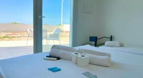 Sandy Rooms - Image 2