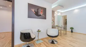 Old Town Square P&O Apartments - Image 3