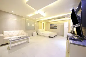 Khan Motel Yangsan - Image 4