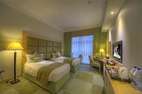 Raintree Hotel Deira City Centre - Image 2