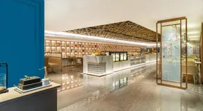 China Hotel Guangzhou - Image 4