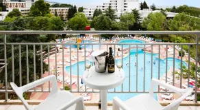 Hotel Laguna Garden - Image 2