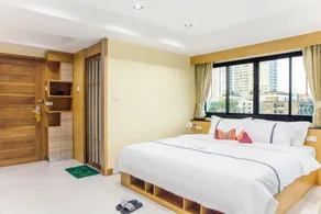 Sillemon Garden Hotel - Image 2