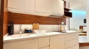 Condo Studio Plaza - Image 5