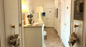 DORA AUREA - Image 3