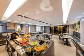 Home Inn Style Shanghai Pudong Airport - Image 2