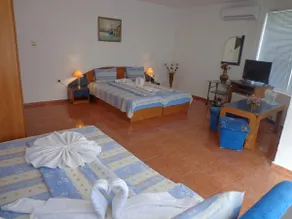 Guest House Villa Daniela Apartments - Image 2