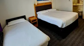 Monifieth Farm Hotel - Image 3