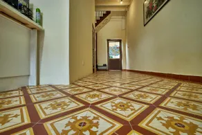 WeLuv Travel Guesthouse - Image 2