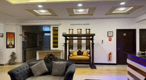 Excellent Comforts Hotel & Guest House - Image 3