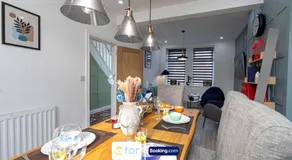 Explore Welsh Wonders, 3 Bedroom House By The One Retreats Short Lets & Serviced Accommodation Treharris - Image 2