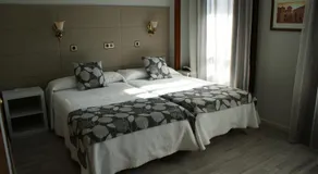 Hotel Los Naranjos - Image 2