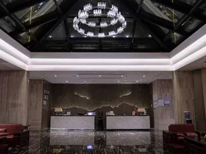 Fengshan International Hotel - Image 5