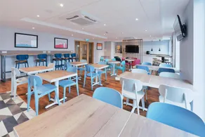 Travelodge Newquay Seafront - Image 4