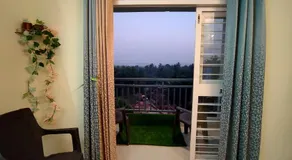5min frm Beach, Luxury Tropical Retreat Apartment - Image 4