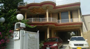 Paramount Guest House - Image 5