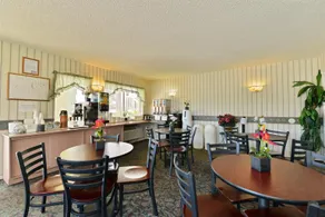 Americas Best Value Inn Satellite Beach Melbourne - Image 4