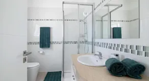Villa avec barbecue, piscine et terrasse | Vue jardin | Parfaite pour le travail à distance - Image 2