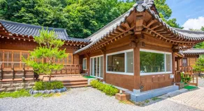 Yongin Yejik Hanok Pension - Image 3