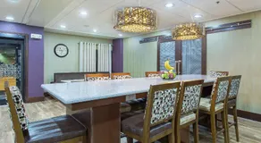 Hampton Inn Cullman - Image 5