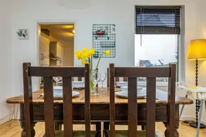 Cosy Beeston Cottage Sleeps 4 - Image 3
