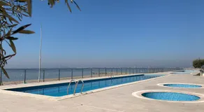 Appartement entièrement équipé avec piscine | Plage à proximité - Image 2