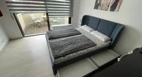 Exklusiv, modernes Apartment mit Balkon - Image 2