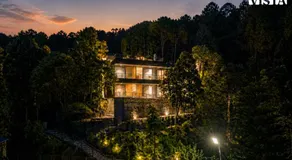 StayVista at Villa Bluejay with Bonfire, Heated Pool - Image 5