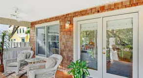 Beach House - Image 5