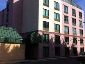 NORTHEAST GARDEN INN. - Image 5