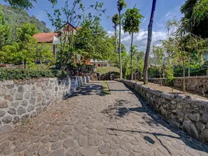 Hotel O Villa Inn App Trawas Bintaro Syariah - Image 3
