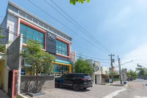 Sans Hotel Good Wish Semarang - Image 3