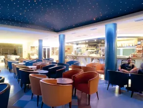 Hotel Tropic - Image 4
