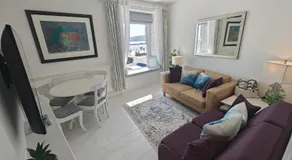 Zelah at Sophias - Image 2