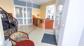 Royal House - Image 3