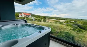 Villa Ive by Belmont Realty - Image 5
