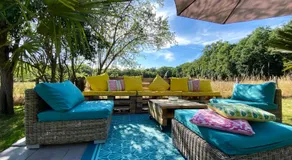 Le Petit Chateau De Sainte Colombe - Image 4