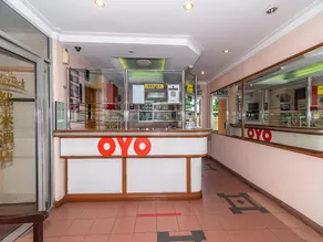OYO 89864 Hotel Holiday Park - Image 5