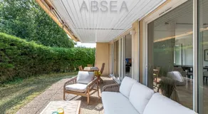 Nice Garden Apartment Pool Parking Air Conditioning Family Friendly - Image 4