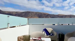 Canaryislandshost l Orilla - Image 4