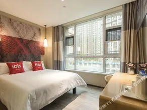 Ibis Hotel (Longnan Railway Station) - Image 2