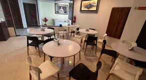 Hotel Green Woodd - Image 3